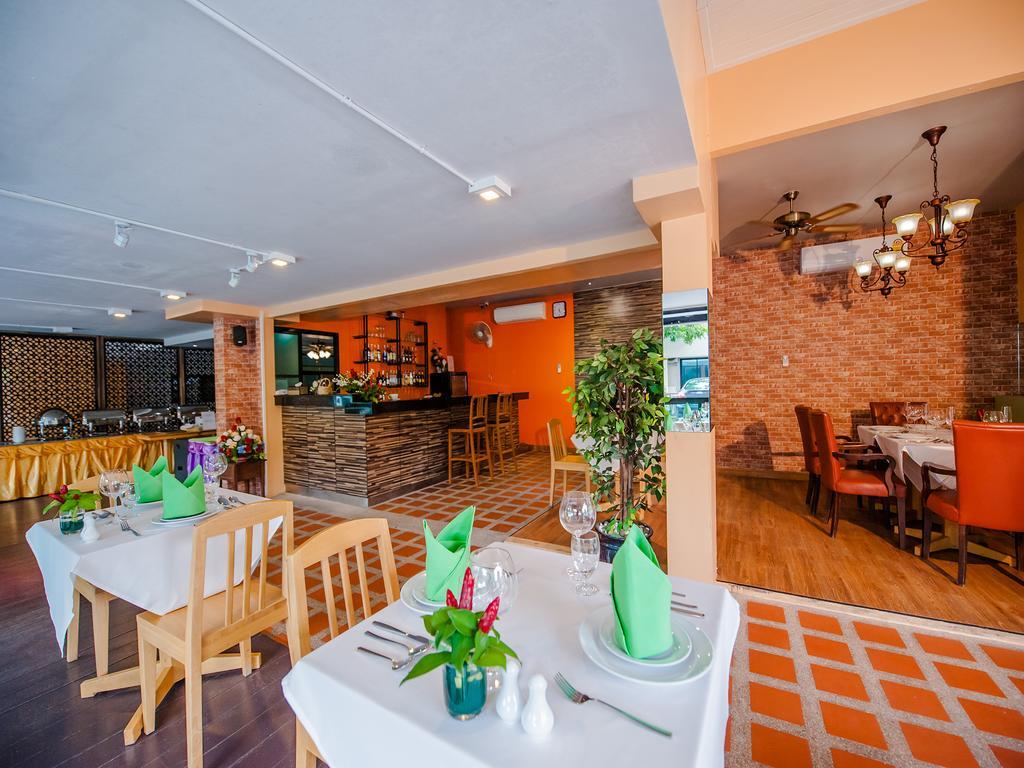 Grand Nai Harn Suites Rawai Экстерьер фото