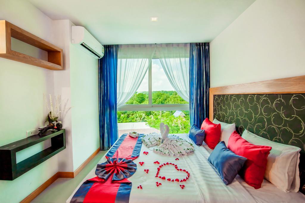 Grand Nai Harn Suites Rawai Экстерьер фото